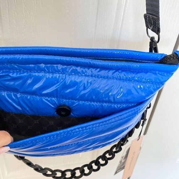 BCBG 2 IN 1 PUFFY ZIP TOP CROSSBODY SHOULDER BAG NWT INDIGO BLU - Picture 10 of 16